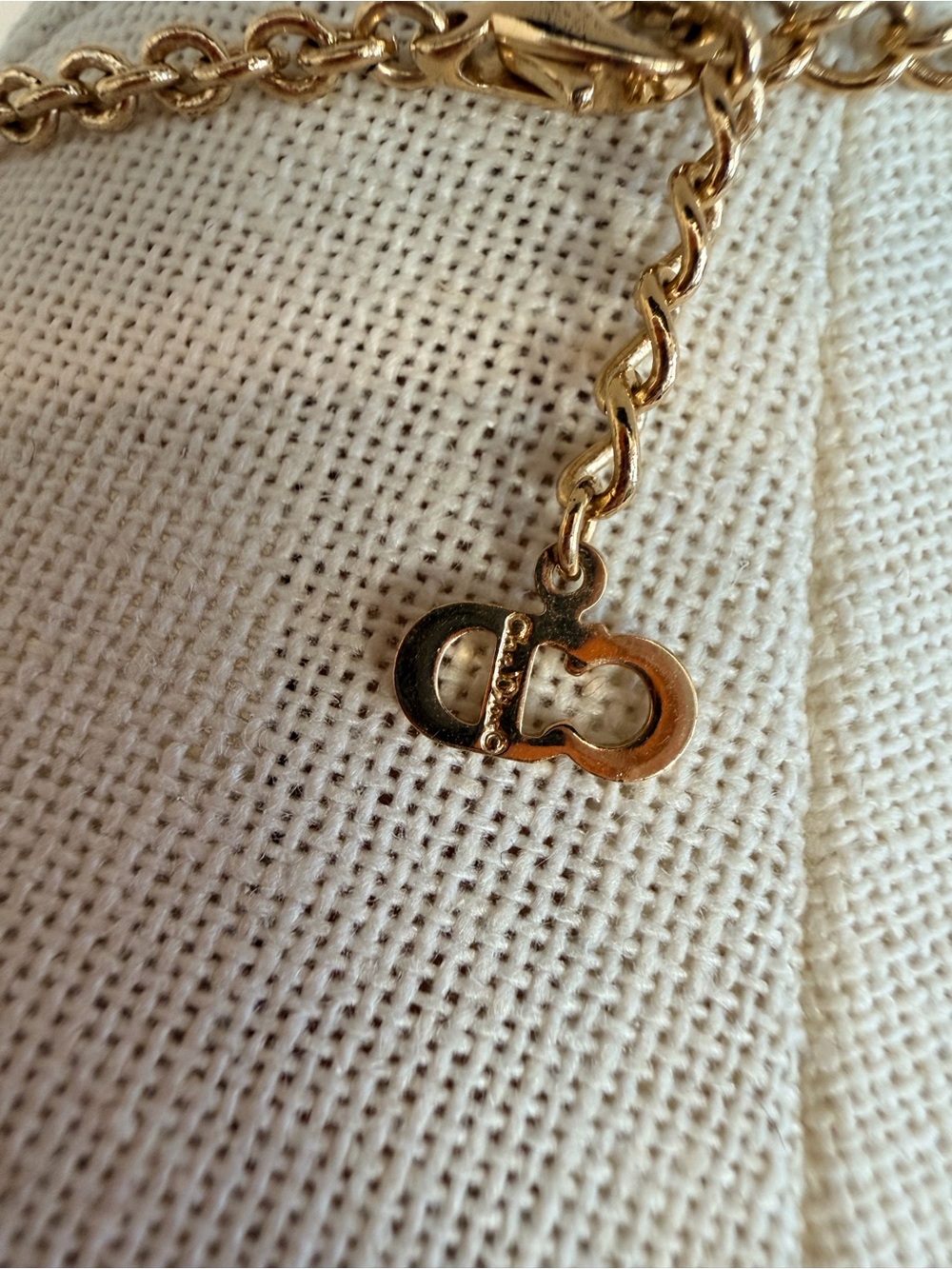 Gold Letter Charm Pendant Necklace - Women Jewelry - Picture 5 of 5